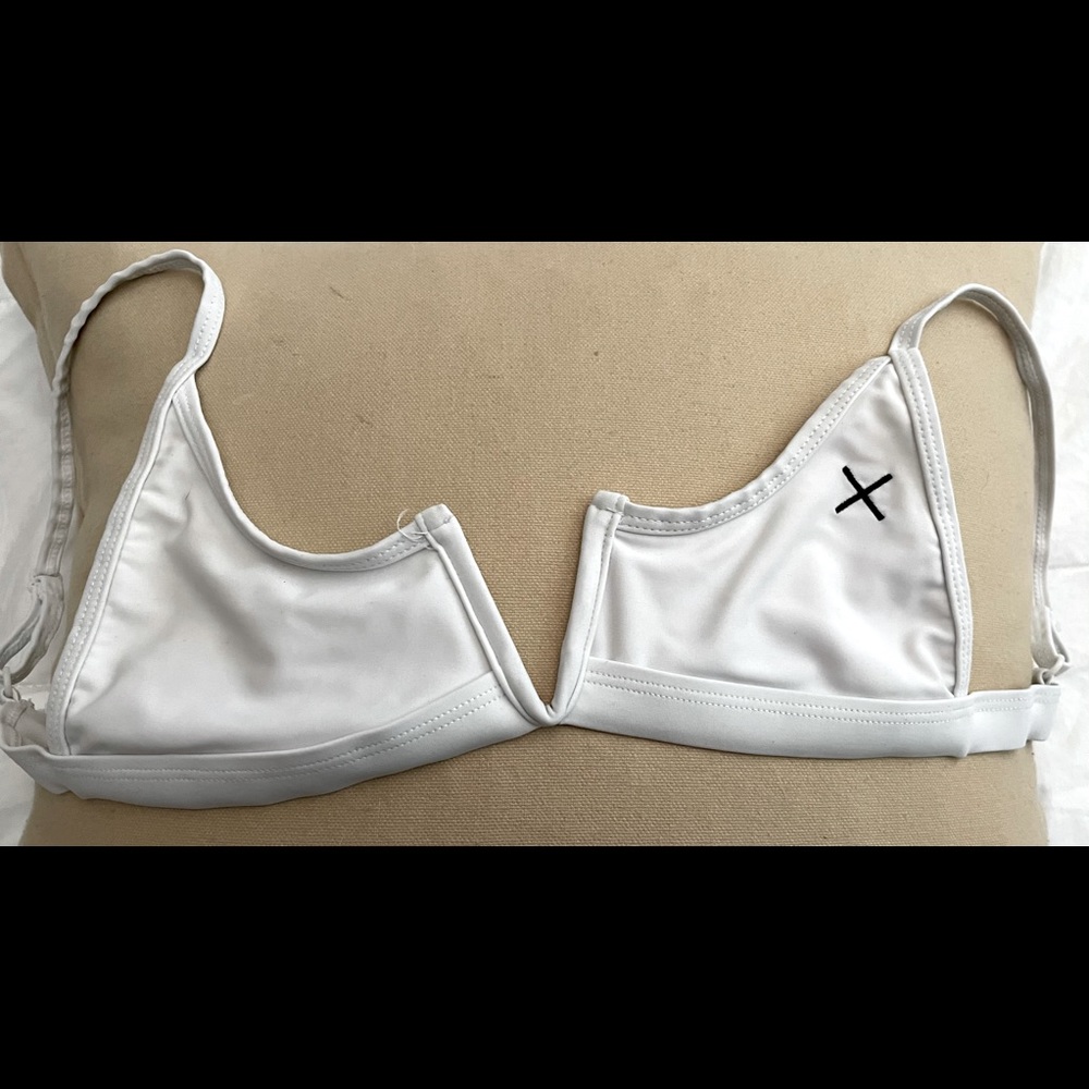 Boutine LA Bikini top